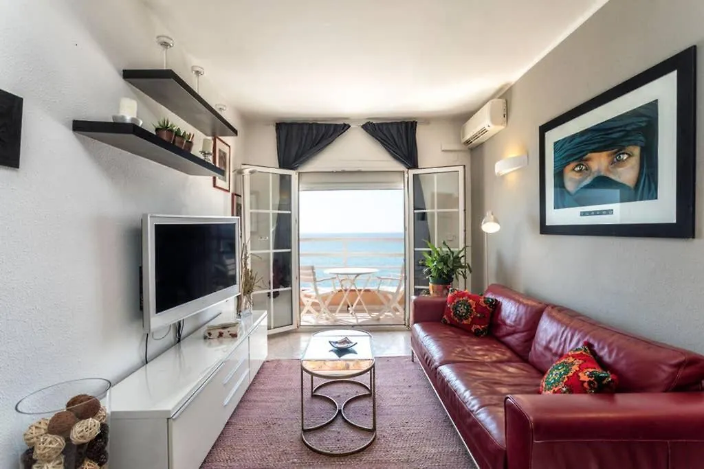 Apartment In Front Of The Beach 피네다데마르 0*,  스페인