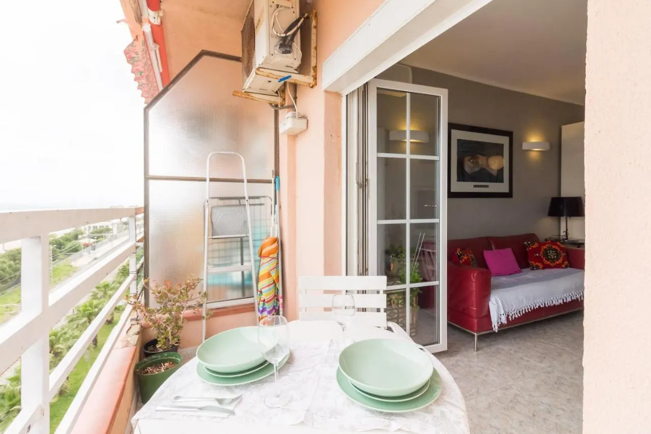 Apartment In Front Of The Beach Pineda de Mar