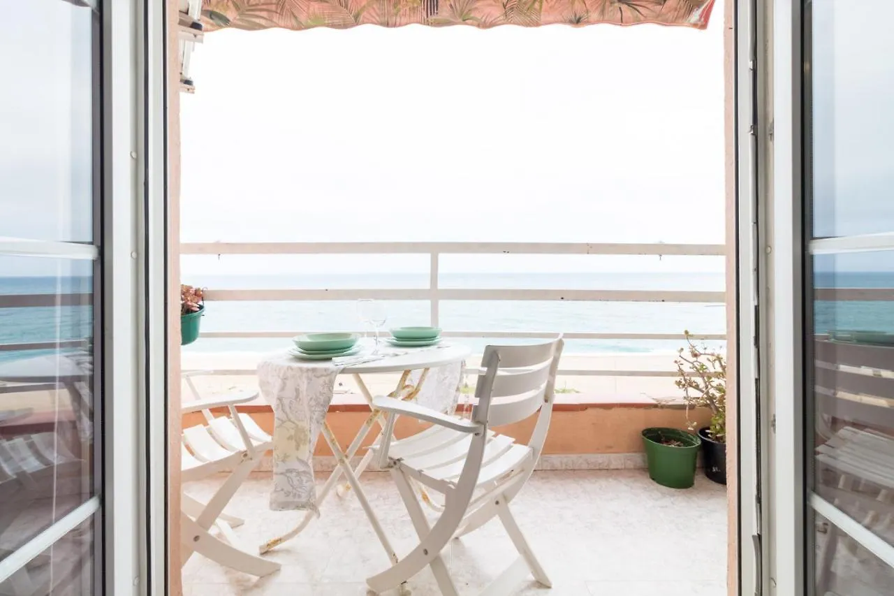 Apartment In Front Of The Beach Pineda de Mar