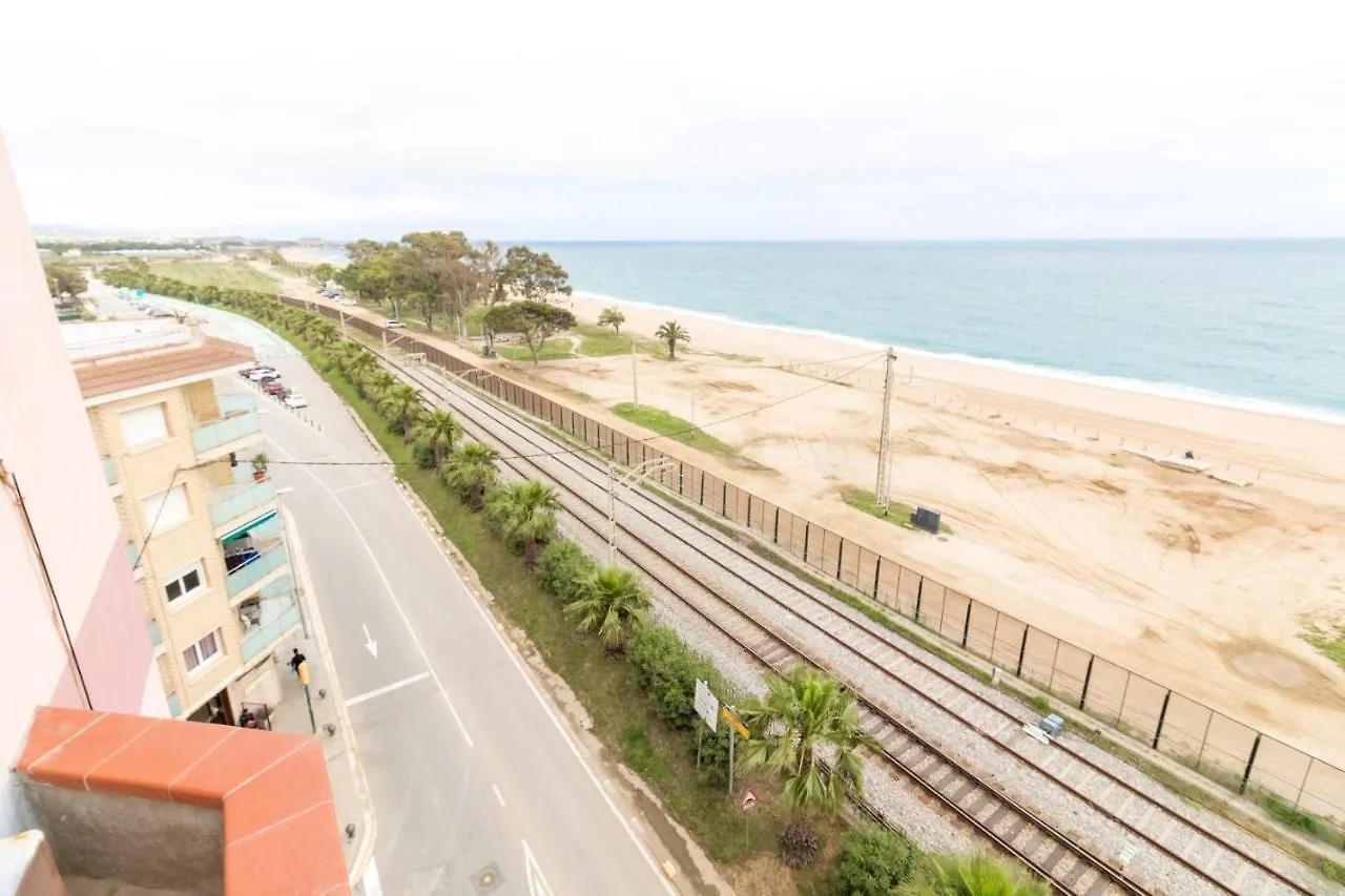 Apartment In Front Of The Beach Pineda de Mar