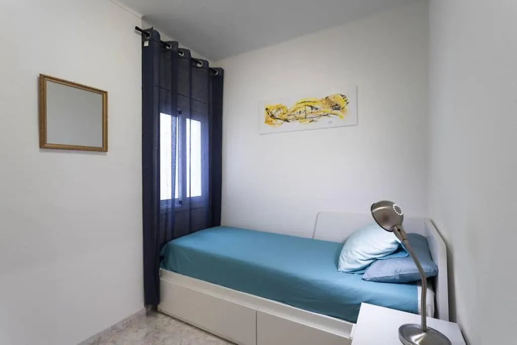 Apartment In Front Of The Beach Pineda de Mar